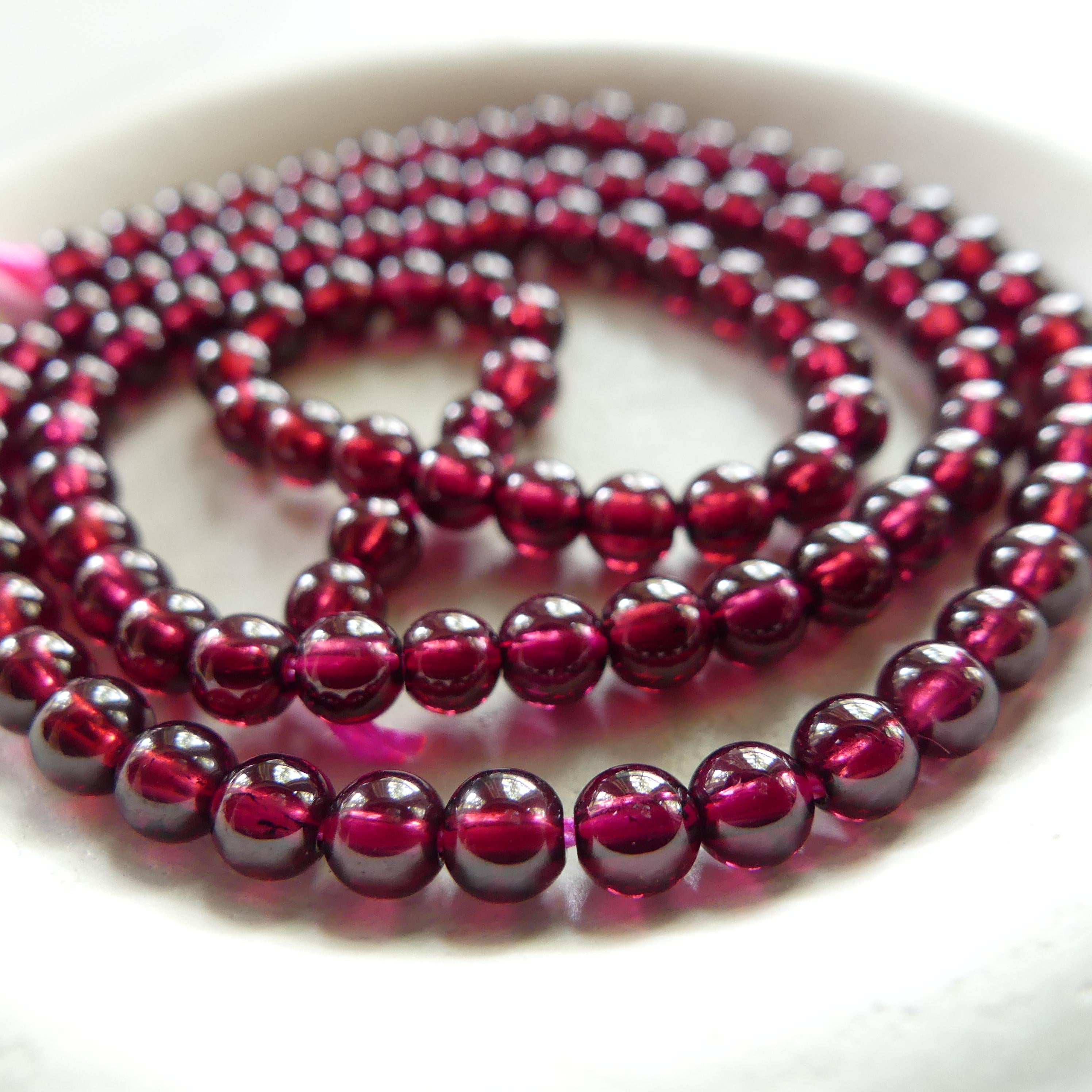 4mm AAA Pyrope Garnet Smooth Beads 15" Natural Garnet Gemstone Beads Beading Crafter Gift DIY Jewelry Making January Birthstone