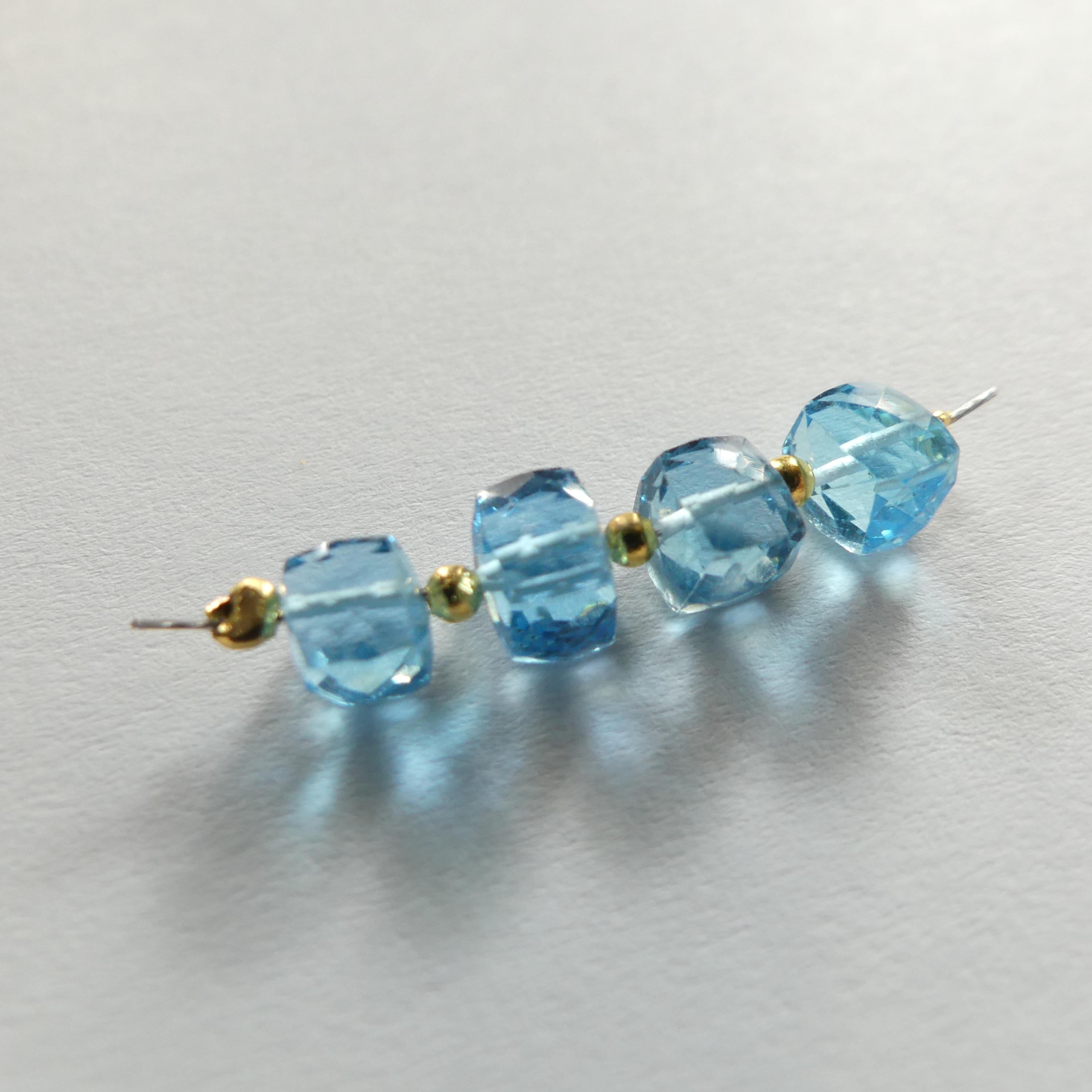AAA Swiss Blue Topaz Beads Cube Faceted Nuggets Transparent Sparkly Gemstone Beads for Jewelry Making Earrings Pendants December Birthstone