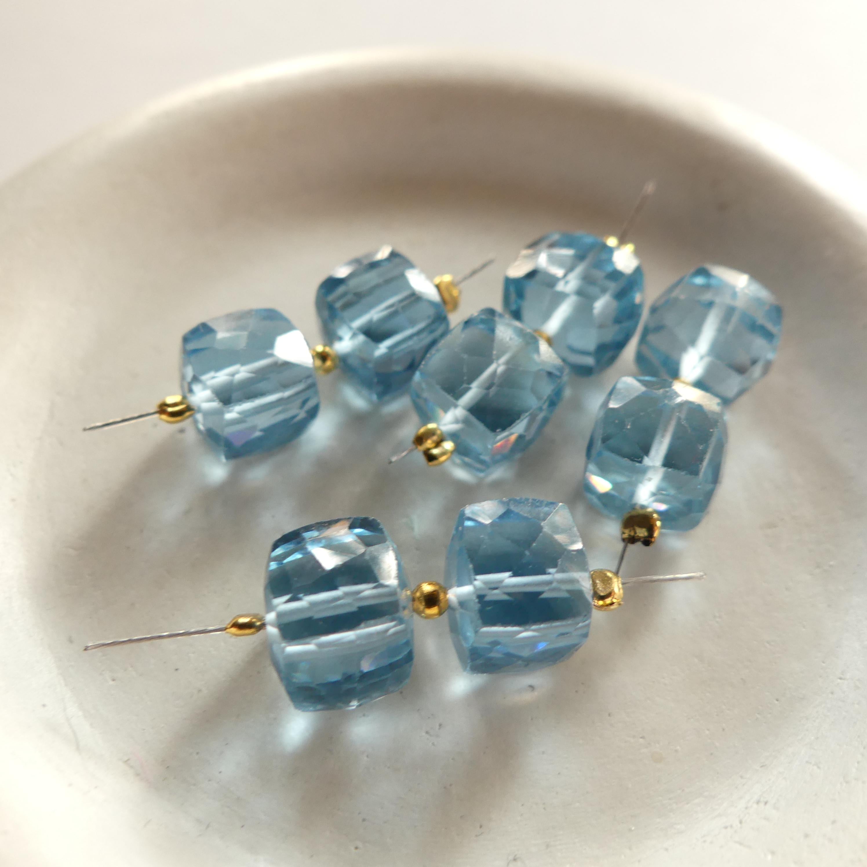 AAA London Blue Topaz Beads Cube Faceted Nuggets Transparent Sparkly Gemstone Beads for Jewelry Making Earrings Pendants December Birthstone