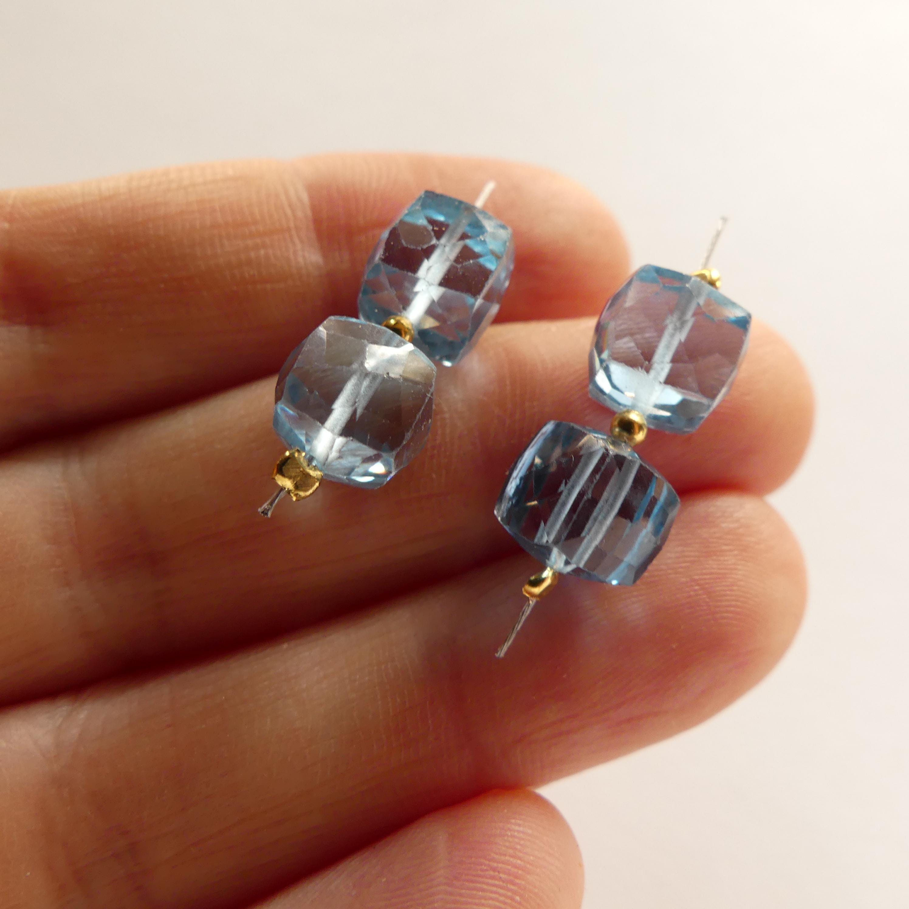 AAA London Blue Topaz Beads Cube Faceted Nuggets Transparent Sparkly Gemstone Beads for Jewelry Making Earrings Pendants December Birthstone