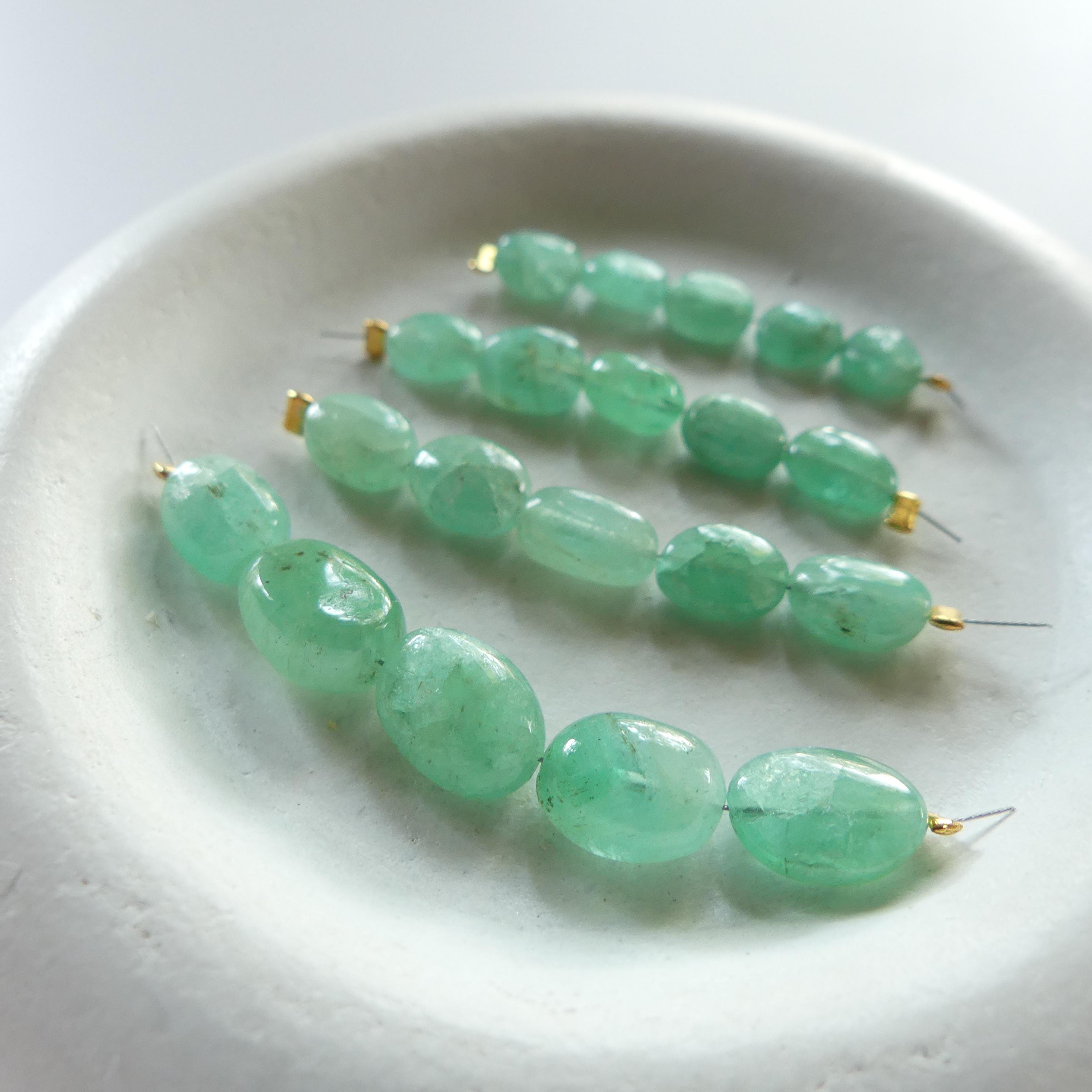 Natural Russian Emerald Beads Oval Smooth Raw Emerald Genuine Gemstone Beads Genuine Emerald for Jewelry Making Beading Craft Gift
