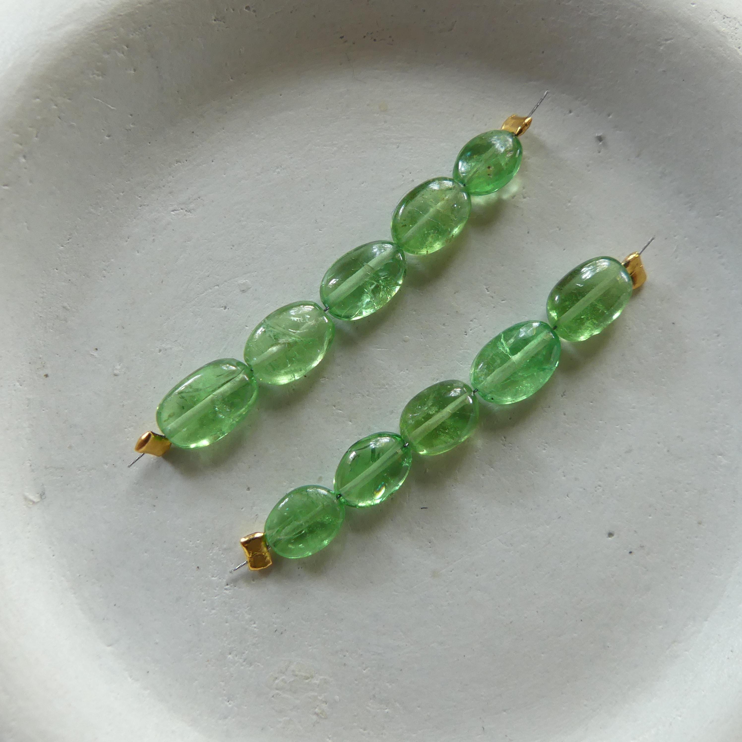 Natural Fine Tsavorite Beads Oval Smooth Gem Quality Green Garnet Gemstone Beads Genuine for Jewelry Making Beading DIY Earrings Craft Gift