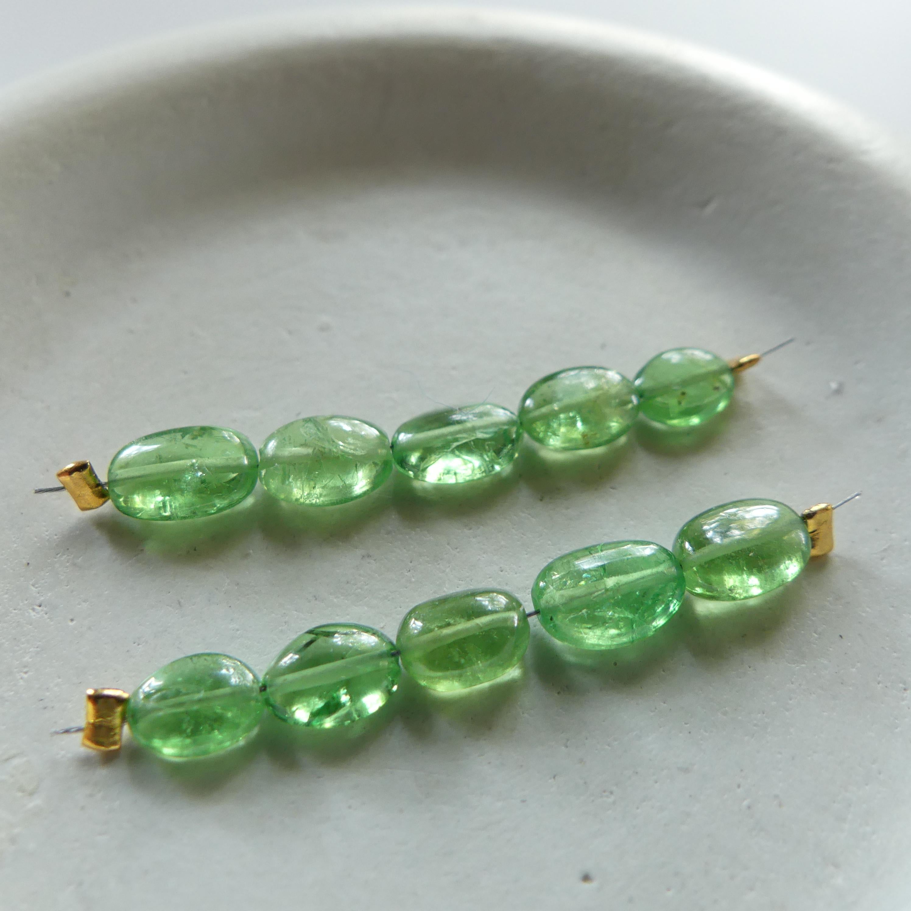 Natural Fine Tsavorite Beads Oval Smooth Gem Quality Green Garnet Gemstone Beads Genuine for Jewelry Making Beading DIY Earrings Craft Gift