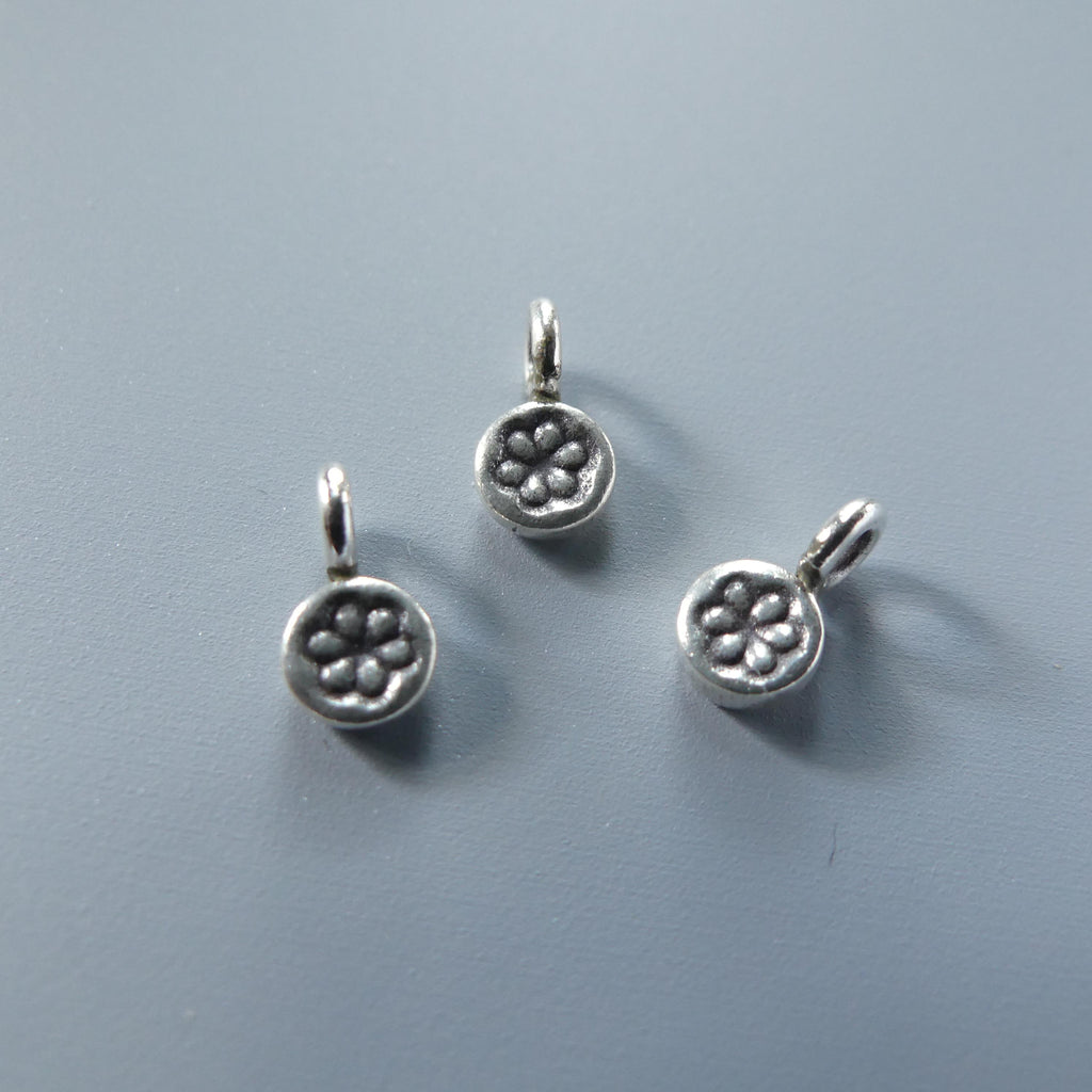 1 Piece Tiny Silver Daisy Charm Thai Silver Pendant Mini Flower Stamp Jewelry Making DIY Earrings Pendant