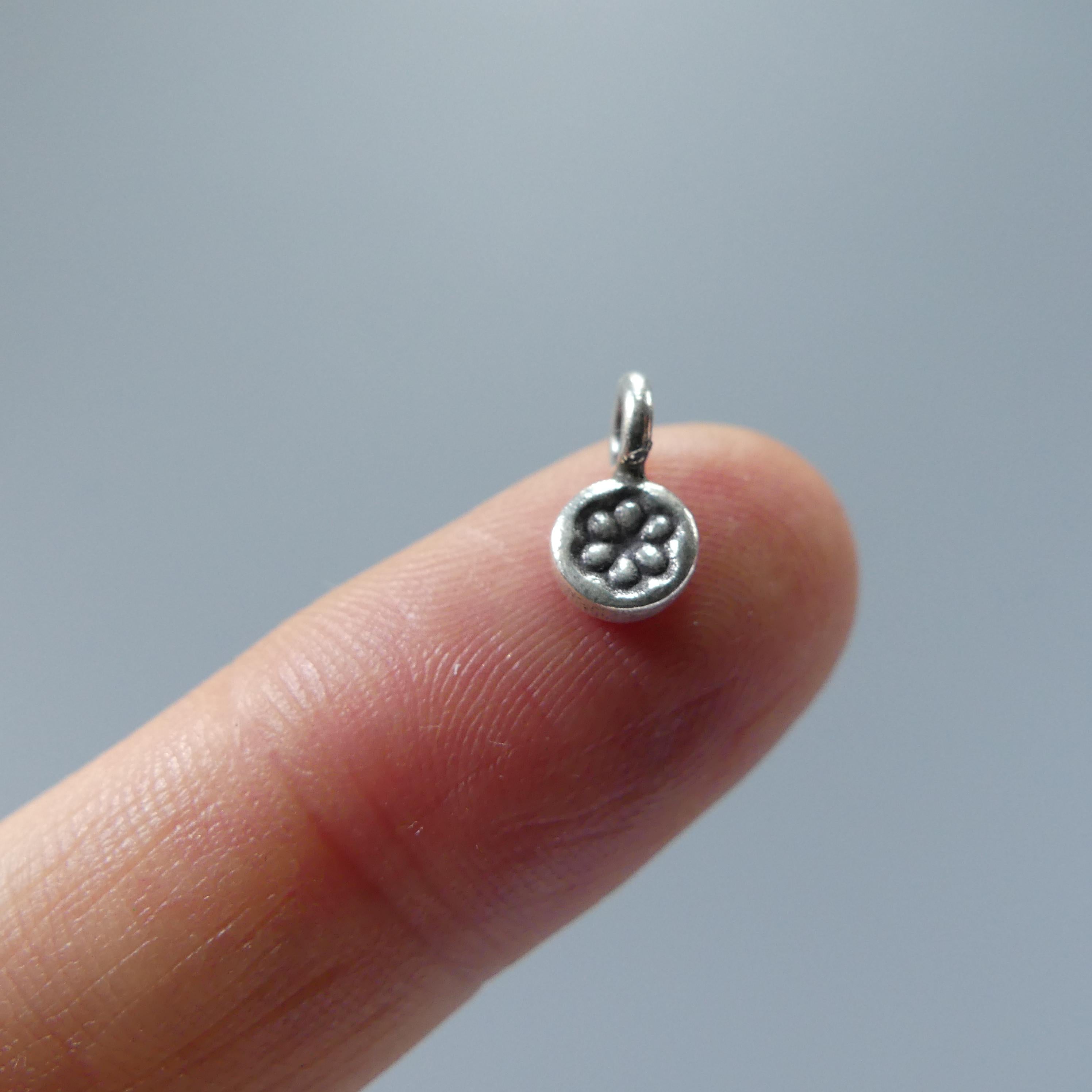 1 Piece Tiny Silver Daisy Charm Thai Silver Pendant Mini Flower Stamp Jewelry Making DIY Earrings Pendant